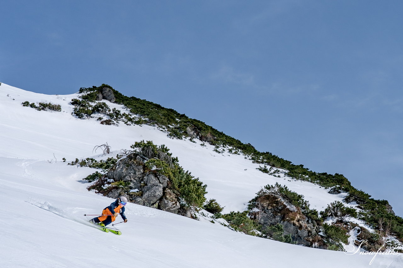 TeamKP・秋山穂香さんが滑る、絶景・春の大雪山旭岳(*^^*)